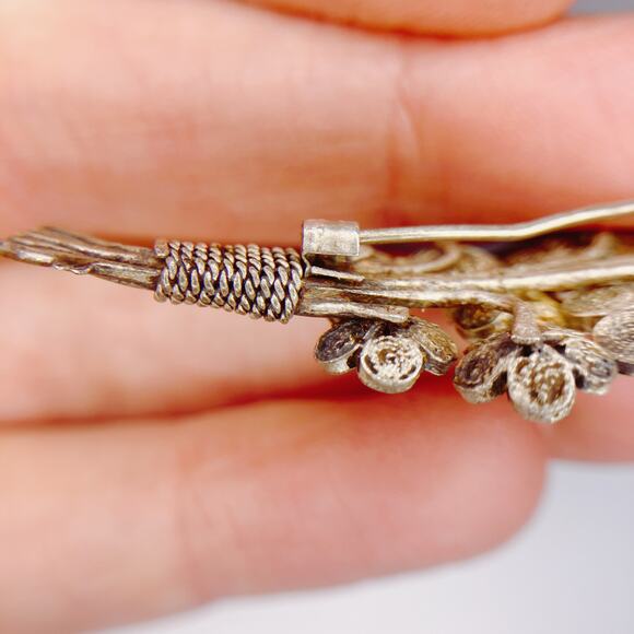 Antique Edwardian Sterling Silver Brooch Wire Scrollwork Floral Filigree C-Clasp - Picture 5 of 5